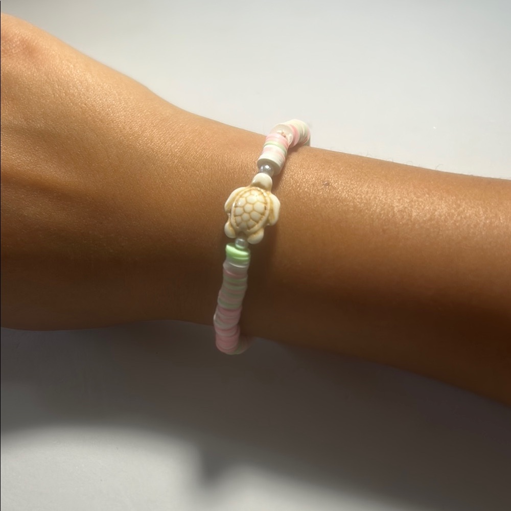 Pink and Cream Beaded Turtle Bracelet